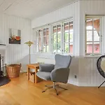 Three-bedroom In Vakantiehuis *