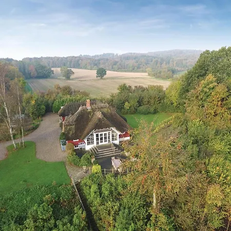 Three-bedroom In بيت للعطل *