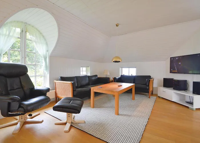 Three-bedroom In Hejls