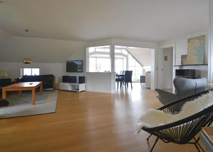 Three-bedroom In * Hejls