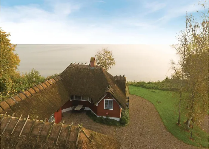 Three-bedroom In * Hejls